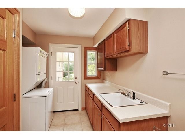 257 Vista Road, Lake Zurich, IL 60047