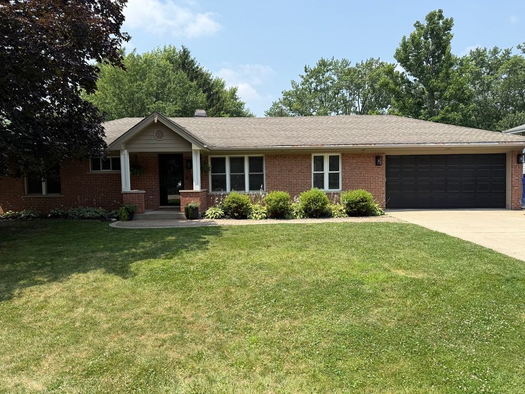 257 Vista Road, Lake Zurich, IL 60047