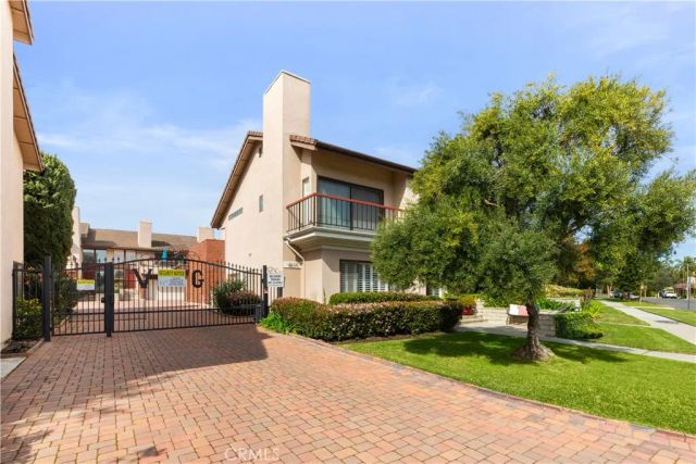 4015 N Virginia Rd 4, Long Beach, CA 90807