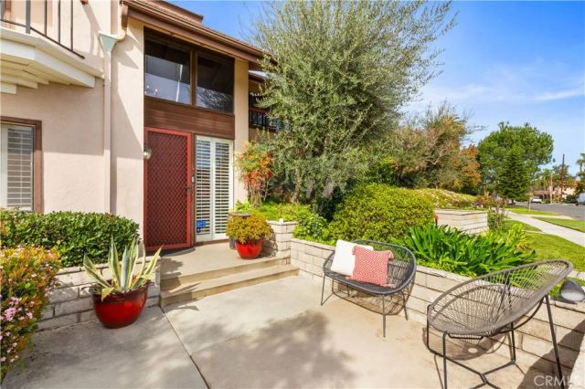 4015 N Virginia Rd 4, Long Beach, CA 90807