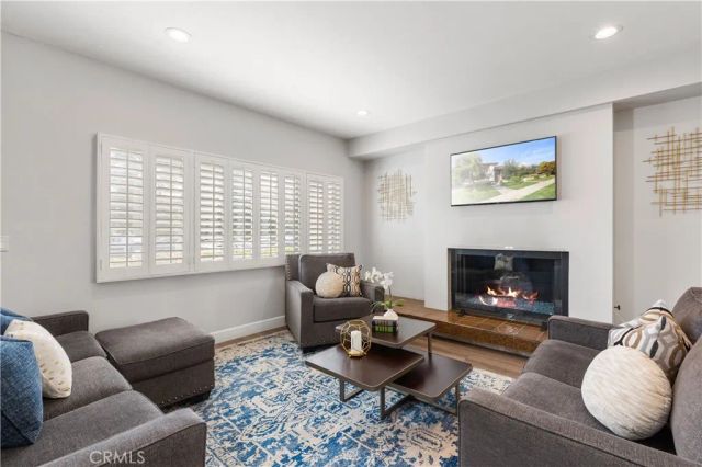 4015 N Virginia Rd 4, Long Beach, CA 90807