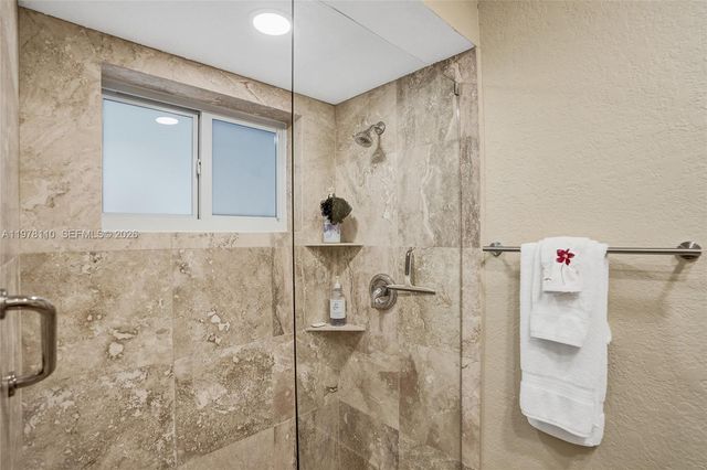 11181 NW 26th Dr, Coral Springs, FL 33065