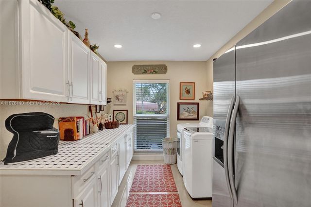 11181 NW 26th Dr, Coral Springs, FL 33065