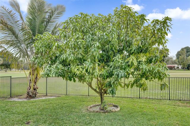 11181 NW 26th Dr, Coral Springs, FL 33065