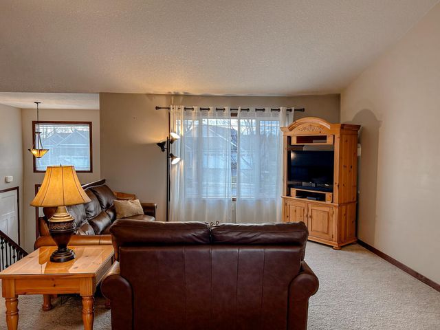 21215 Old Lake George Boulevard NW, Oak Grove, MN 55303