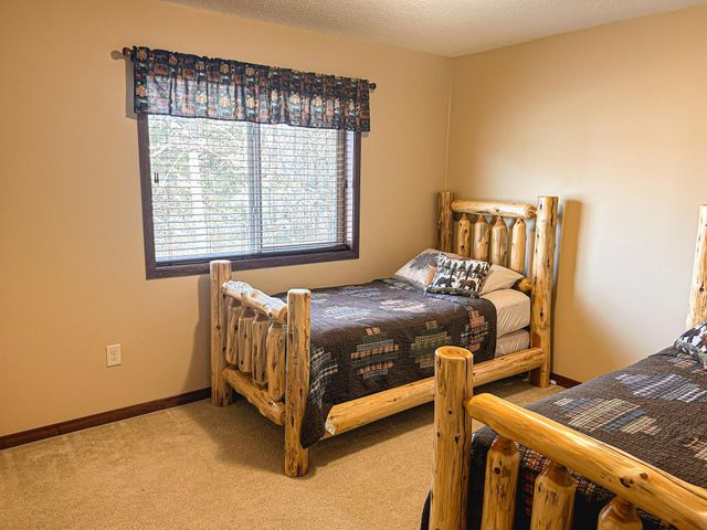 21215 Old Lake George Boulevard NW, Oak Grove, MN 55303