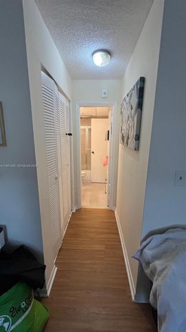 16465 NE 22nd Avenue 514, North Miami Beach, FL 33160