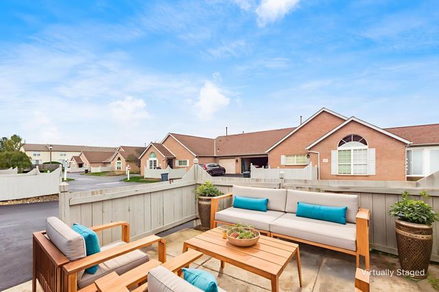 2464 Meadow Glade Drive, Hilliard, OH 43026