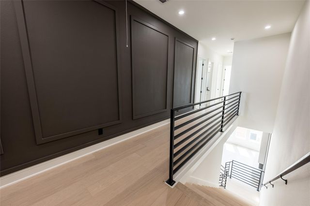 1122 E 27th St A, Houston, TX 77009