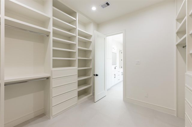 1122 E 27th St A, Houston, TX 77009