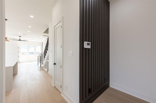 1122 E 27th St A, Houston, TX 77009