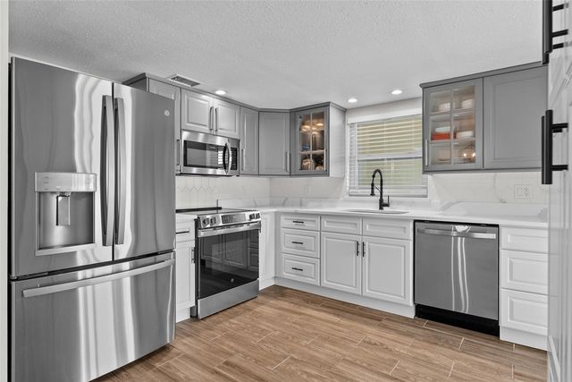 4780 COVE CIRCLE 101, St Petersburg, FL 33708