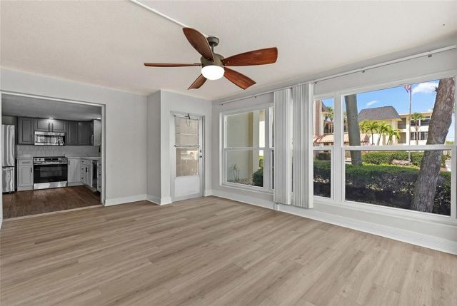 4780 COVE CIRCLE 101, St Petersburg, FL 33708