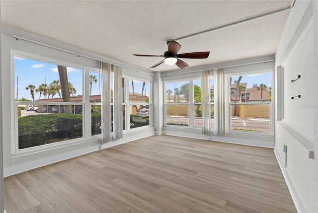 4780 COVE CIRCLE 101, St Petersburg, FL 33708
