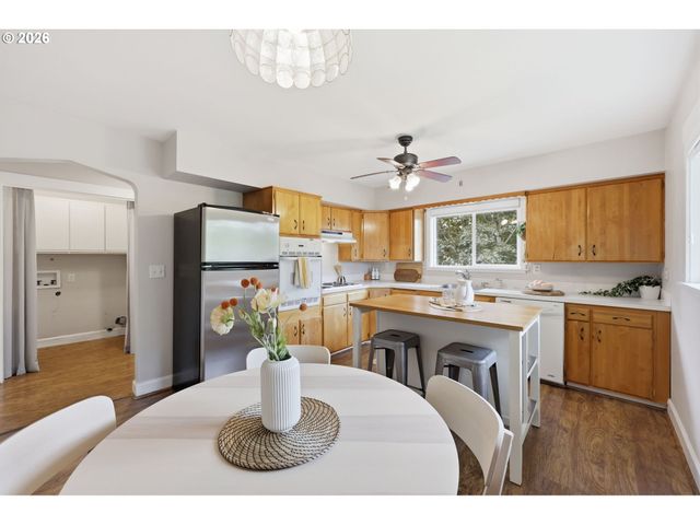 7660 Sw 74TH Ave, Portland, OR 97223