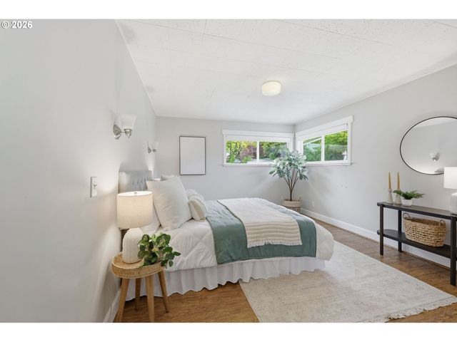 7660 Sw 74TH Ave, Portland, OR 97223