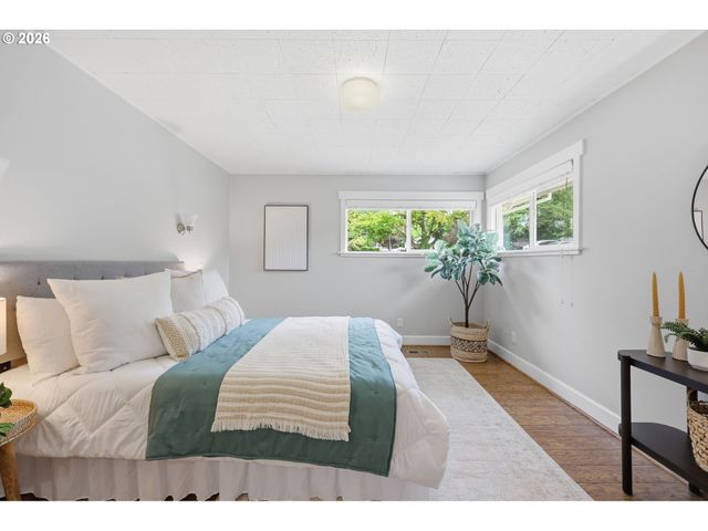 7660 Sw 74TH Ave, Portland, OR 97223