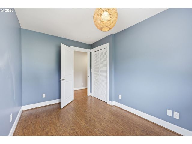 7660 Sw 74TH Ave, Portland, OR 97223