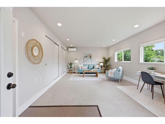 7660 Sw 74TH Ave, Portland, OR 97223