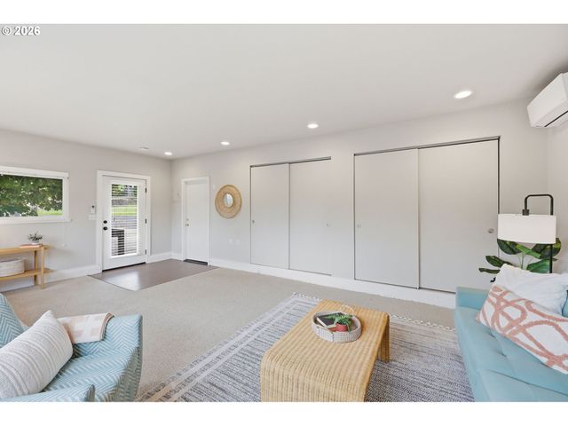 7660 Sw 74TH Ave, Portland, OR 97223