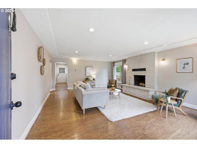 7660 Sw 74TH Ave, Portland, OR 97223