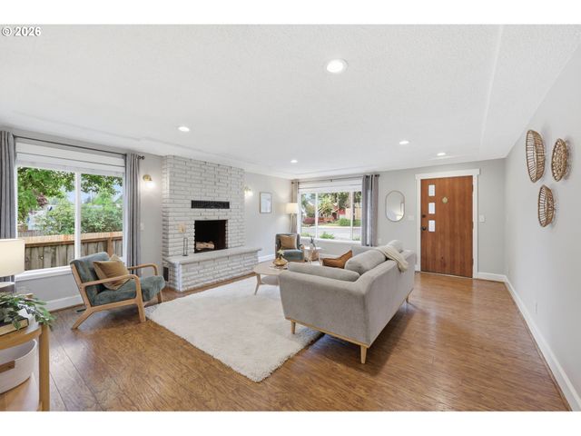 7660 Sw 74TH Ave, Portland, OR 97223