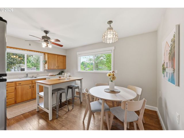 7660 Sw 74TH Ave, Portland, OR 97223