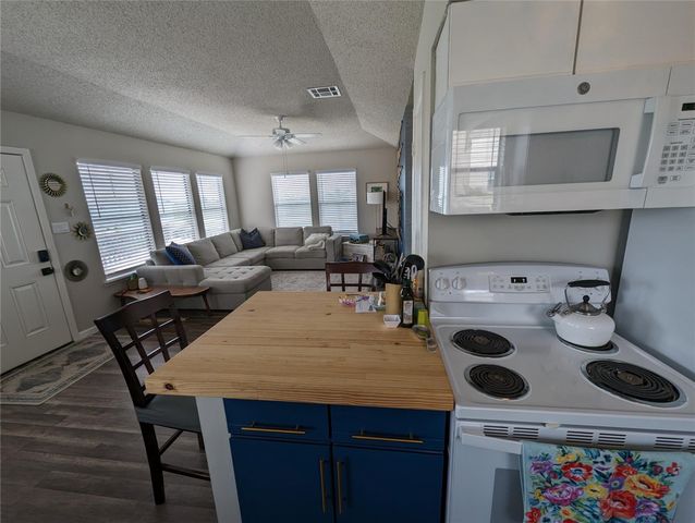 16716 Fletcher Christian Road, Jamaica Beach, TX 77554
