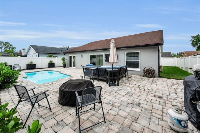 11916 SNAPDRAGON ROAD, Tampa, FL 33635