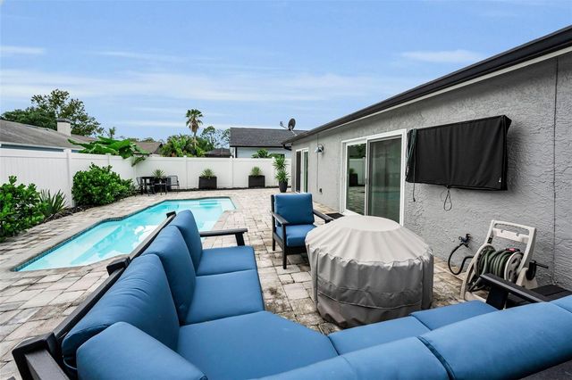 11916 SNAPDRAGON ROAD, Tampa, FL 33635