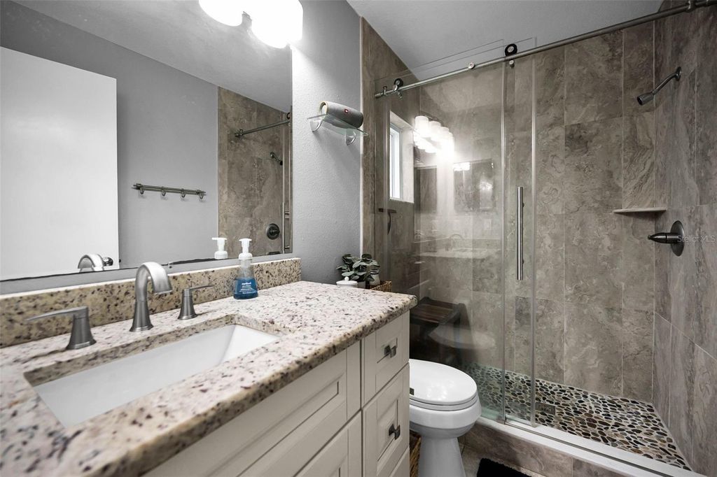 Image 23 of property listing at 11916 SNAPDRAGON ROAD, Tampa, FL 33635