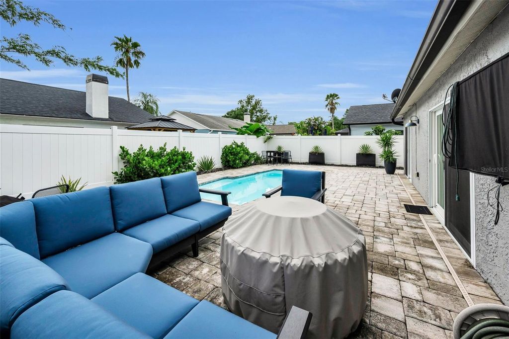 Image 38 of property listing at 11916 SNAPDRAGON ROAD, Tampa, FL 33635
