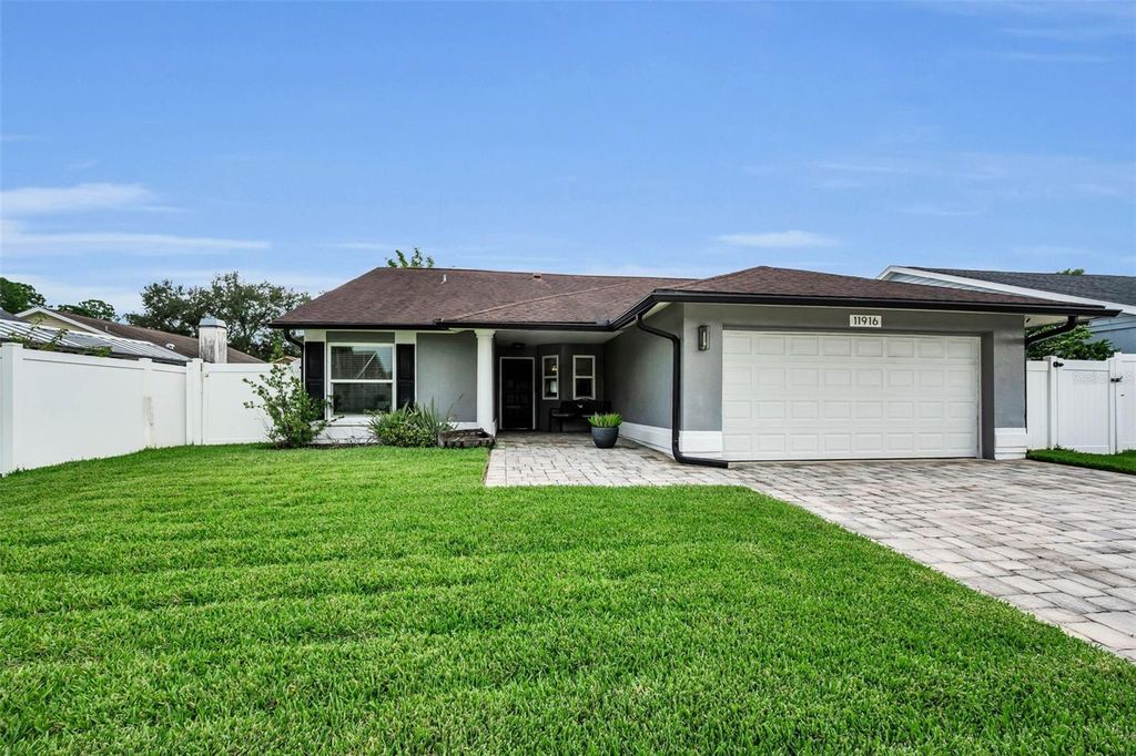 Image 44 of property listing at 11916 SNAPDRAGON ROAD, Tampa, FL 33635