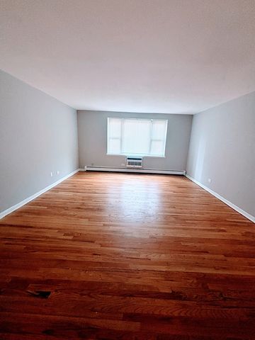 3161 N Cambridge Avenue 315, Chicago, IL 60657