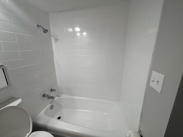 3161 N Cambridge Avenue 315, Chicago, IL 60657