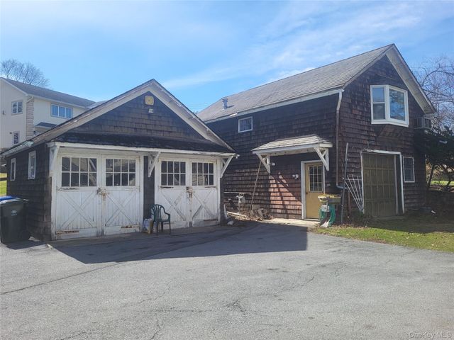 7 Hambletonian Avenue, Chester, NY 10918