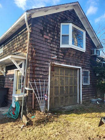 7 Hambletonian Avenue, Chester, NY 10918