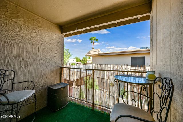 17009 E CALLE DEL ORO -- D, Fountain Hills, AZ 85268