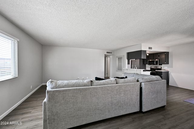 17009 E CALLE DEL ORO -- D, Fountain Hills, AZ 85268