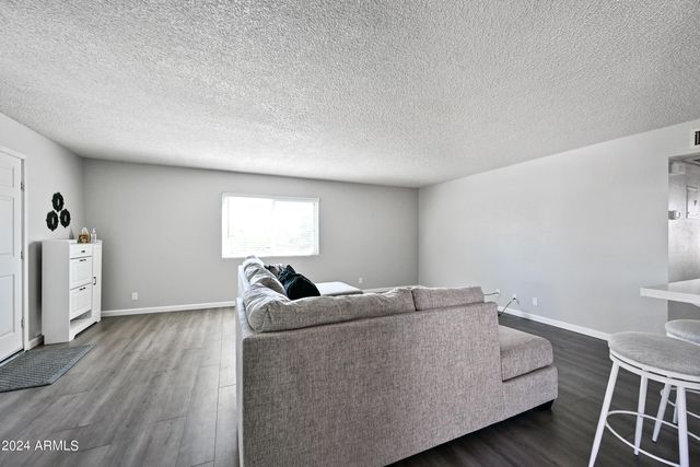 17009 E CALLE DEL ORO -- D, Fountain Hills, AZ 85268