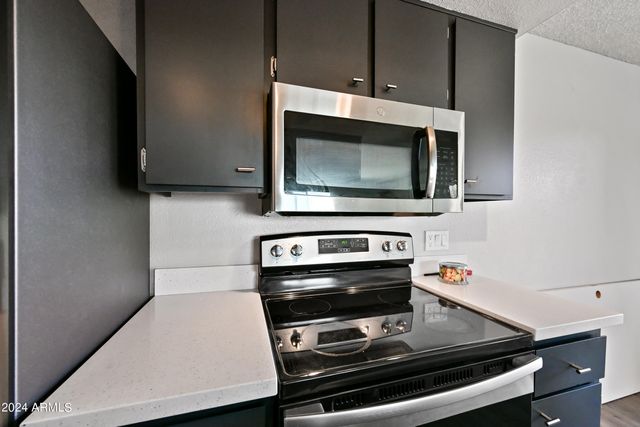 17009 E CALLE DEL ORO -- D, Fountain Hills, AZ 85268