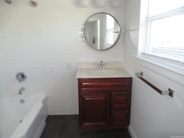 313 Natalen, San Antonio, TX 78209