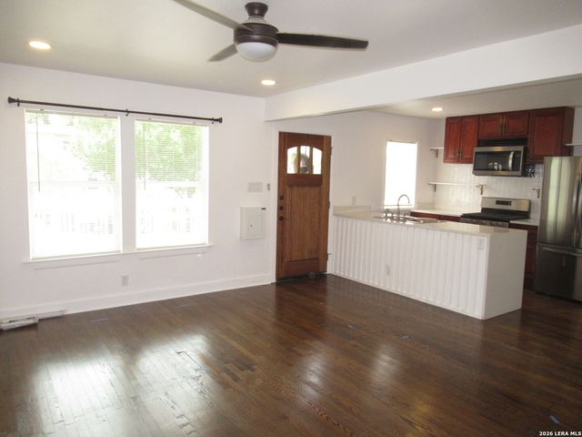 313 Natalen, San Antonio, TX 78209