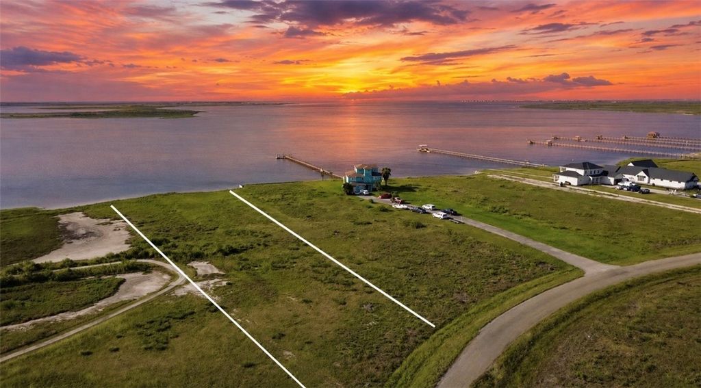 103 Dockside Dr, Rockport, TX 78382 — exterior