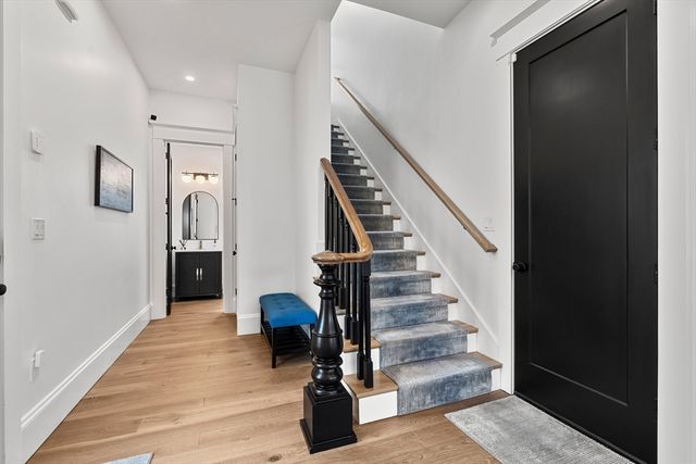 165 River St 2, Waltham, MA 02453