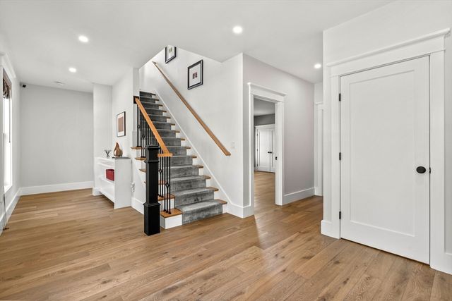 165 River St 2, Waltham, MA 02453