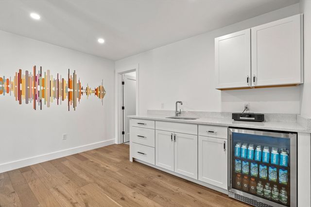 165 River St 2, Waltham, MA 02453