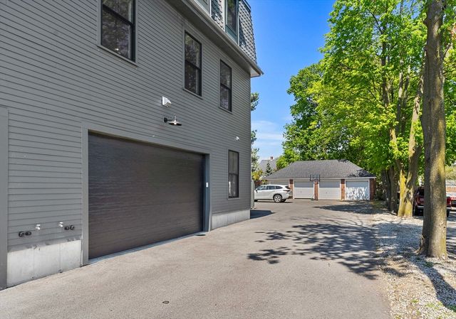 165 River St 2, Waltham, MA 02453