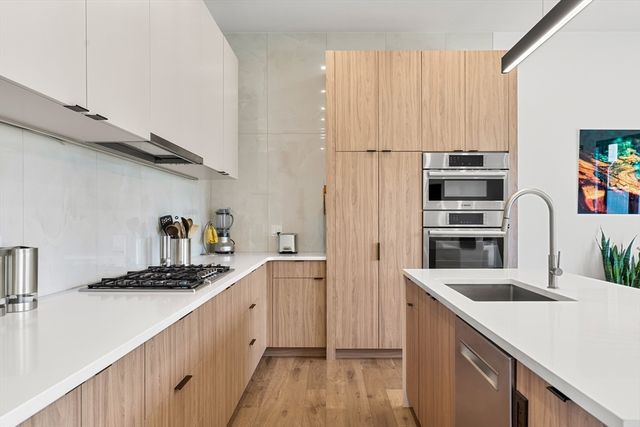 165 River St 2, Waltham, MA 02453