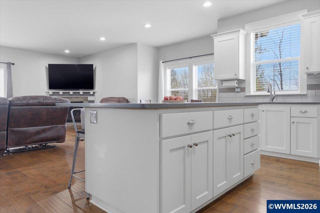 6316 NE Planter St, Albany, OR 97321